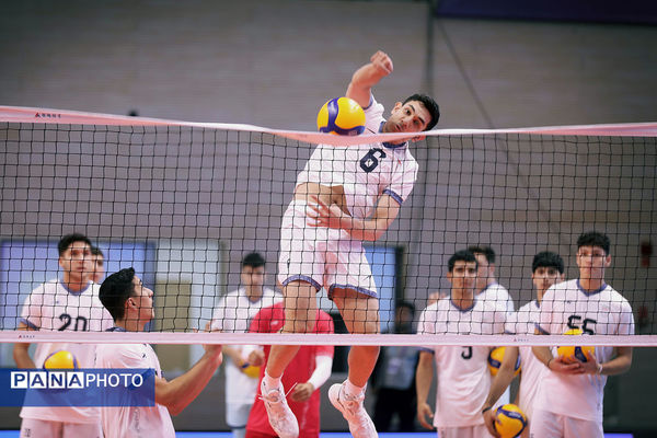تیم والیبال دانش‌آموزی ایران راهی فینال شد