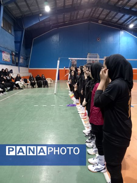 بازدید مربیان کشوری والیبال از باشگاه نرجس شهر جعفریه قم