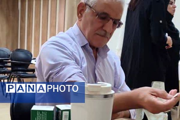 برگزاری پویش سلامت در فرهنگسرای بهشت؛ هدیه‌ای برای سالمندان