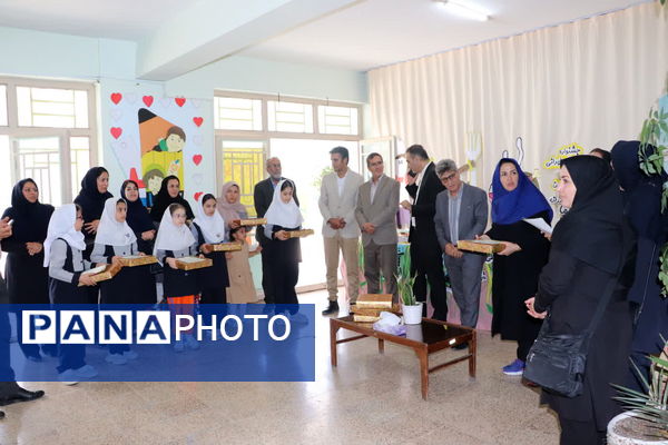 جشنواره غذای سالم در دبستان دخترانه سما شهرستان شیروان