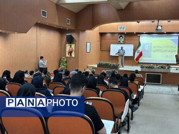 بزرگداشت پروفسور مریم میرزاخانی در دانشگاه آزاد واحد کرج