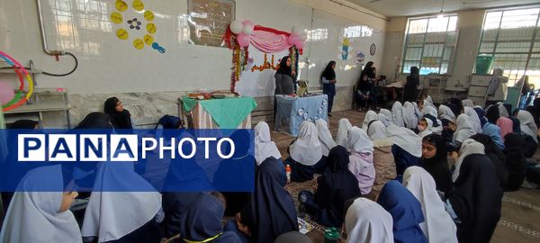 جشن ولادت حضرت فاطمه زهرا (س) و روز مادر در دبستان شهید احمد خاقانی شهرستان شیروان