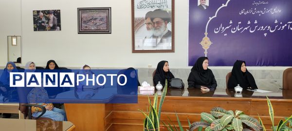 تجلیل از برگزیدگان رشته‌های قصه‌گویی قرآنی و سرودهای دهه شصت در شیروان