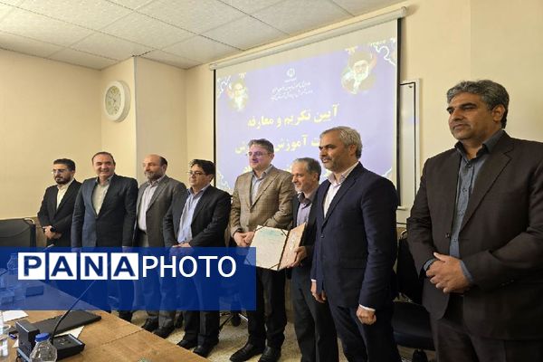فصل تازه خدمت‌رسانی؛ مهدی ذبیحی بر سکوی مدیریت آموزش و پرورش گناباد