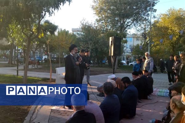 برگزاری نماز باران به امامت سید ابراهیم حسینی امام جمعه شهرستان فردیس در شهرک وحدت