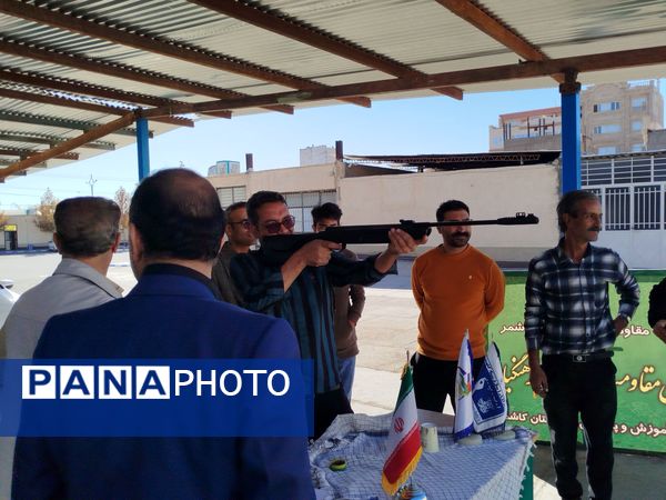 مسابقه تیر اندازی کارکنان اداره آموزش و پرورش کاشمر