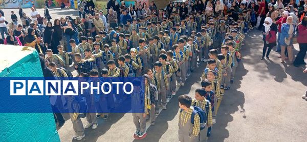 جشن‌شکوفه‌ها در‌ دبستان شهدای گمنام