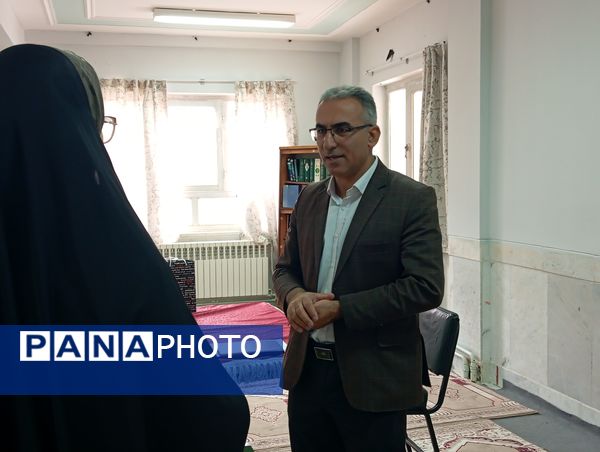 تیم مشاوره استان در هنرستان حضرت زهرا(س) شهرستان بن