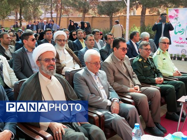 نواختن زنگ سپاس معلم در هنرستان محمودیه بجنورد