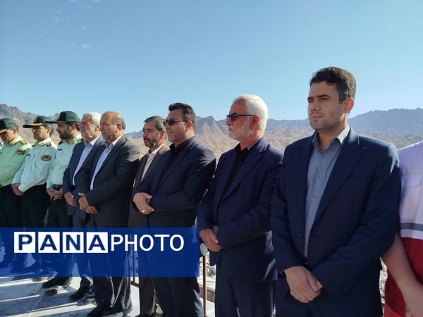  آیین برافراشته شدن پرچم مقدس ایران در بلندترین نقطه کاشمر