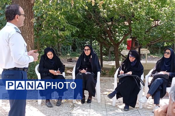 برگزاری دوره توانمند سازی مربیان پیشتاز در منطقه پردیس 