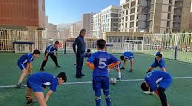مسابقه بین مدرسه ای در هفته ی تربیت بدنی برگزار شد