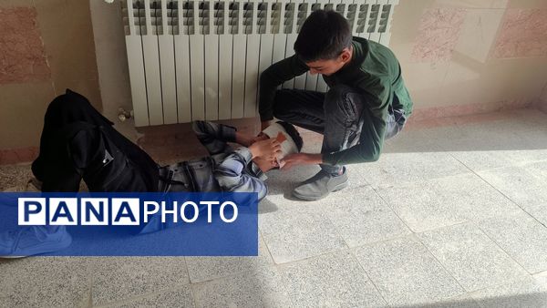 مانور زلزله در مدرسه محمد باقر بهزاد