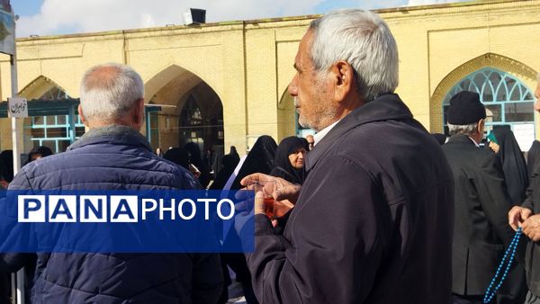 گذری بر فعالیت چایخانه مسجد جامع در سومین جمعه آذر ماه 