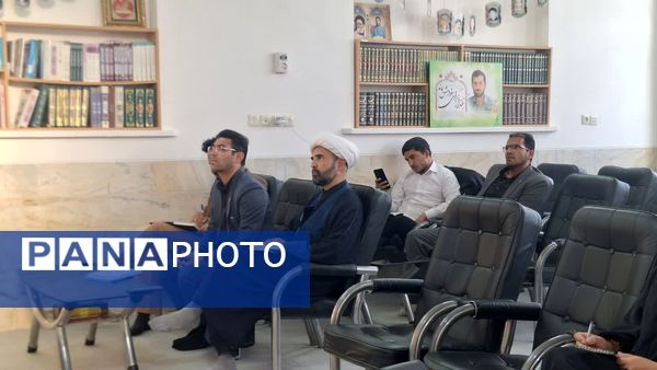 جلسه توانمندسازی معلمان پرورشی در مروست