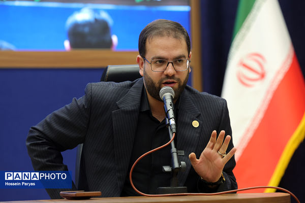 مراسم آموزش کاروان‌های عمره دانش‌آموزی به دانش‌آموزان عازم سرزمین وحی