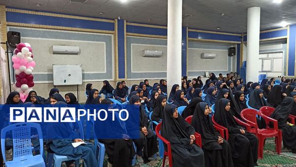 مراسم گرامیداشت هفته دفاع مقدس در میبد