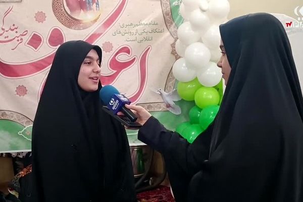 اعتکاف دانش‌آموزی در مسجد معجز اردبیل 