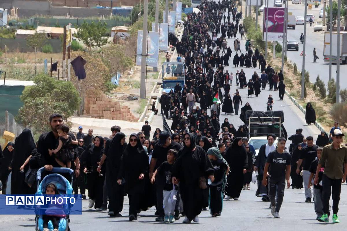 مراسم پیاده‌روی جاماندگان اربعین در محمدشهر کرج