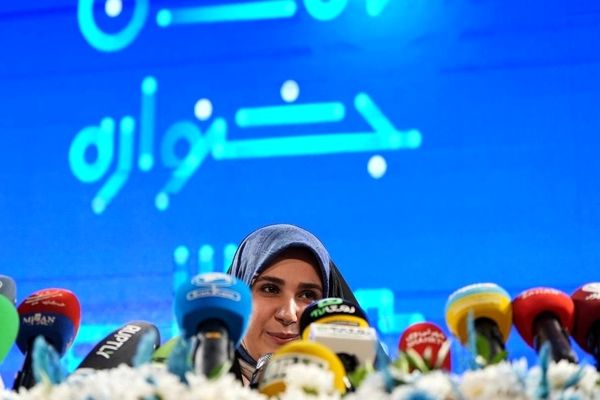 پای آثار تلخی که غرض‌ورزی نداشته باشد می‌ایستیم 