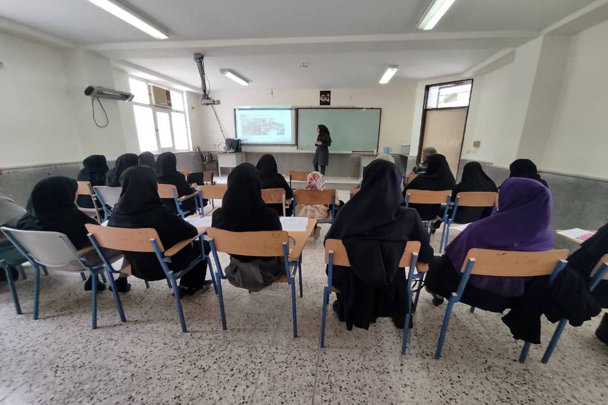 برگزاری کارگاههای آموزشی «طرح توانا» با محور اصلاح روشهای آموزش در فین