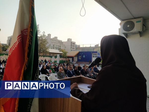 انتخابات انجمن اولیا و مربیان در دبیرستان علی افشارنژاد 