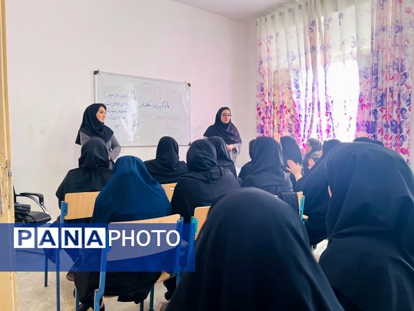 برگزاری روز اول کارگاه توانا با حضور جمعی از معلمان در سملقان