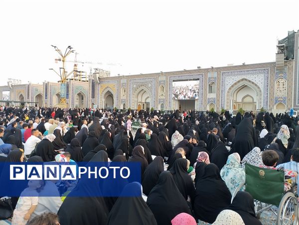 برگزاری مراسم چهلم رئیس‌جمهور شهید در حرم مطهر رضوی 
