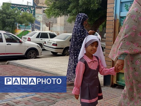 نماهای پرشور جشن شکوفه‌‌‌های میناب