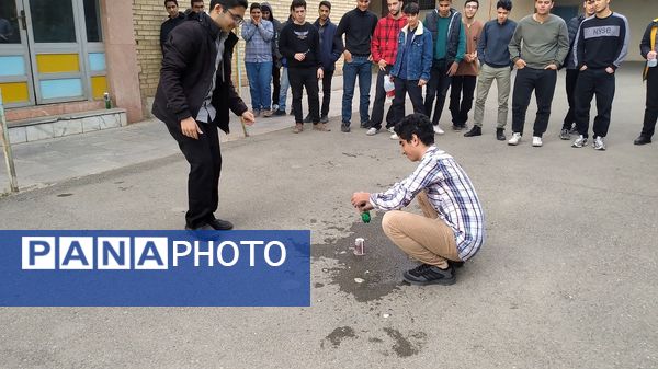 برگزاری فعالیت پژوهشی دانش‌آموزان دبیرستان نمونه دولتی معلم ساوجبلاغ