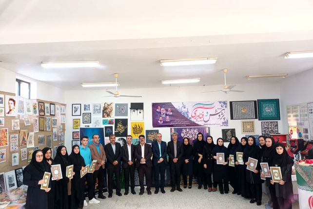 تقدیر هم‌زمان با هفته پژوهش و فناوری از ۱۵ معلم و دانش‌آموز پژوهشگر برتر در بهبهان 