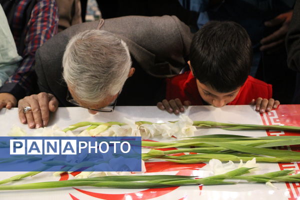 استقبال از شهدای گمنام در امامزاده سیدجعفر محمد یزد
