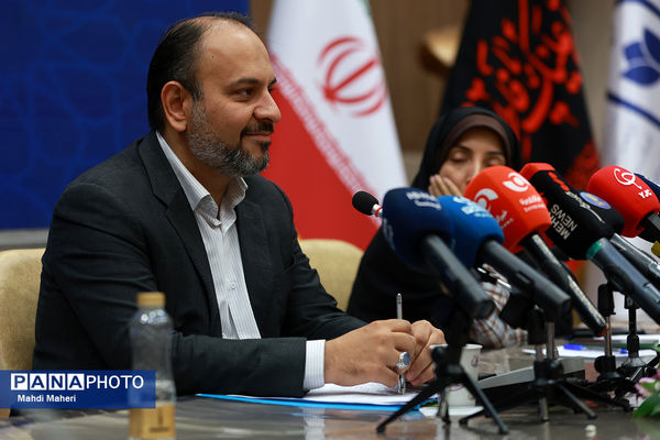 نشست خبری معاون پرورشی و فرهنگی وزیر آموزش‌وپرورش