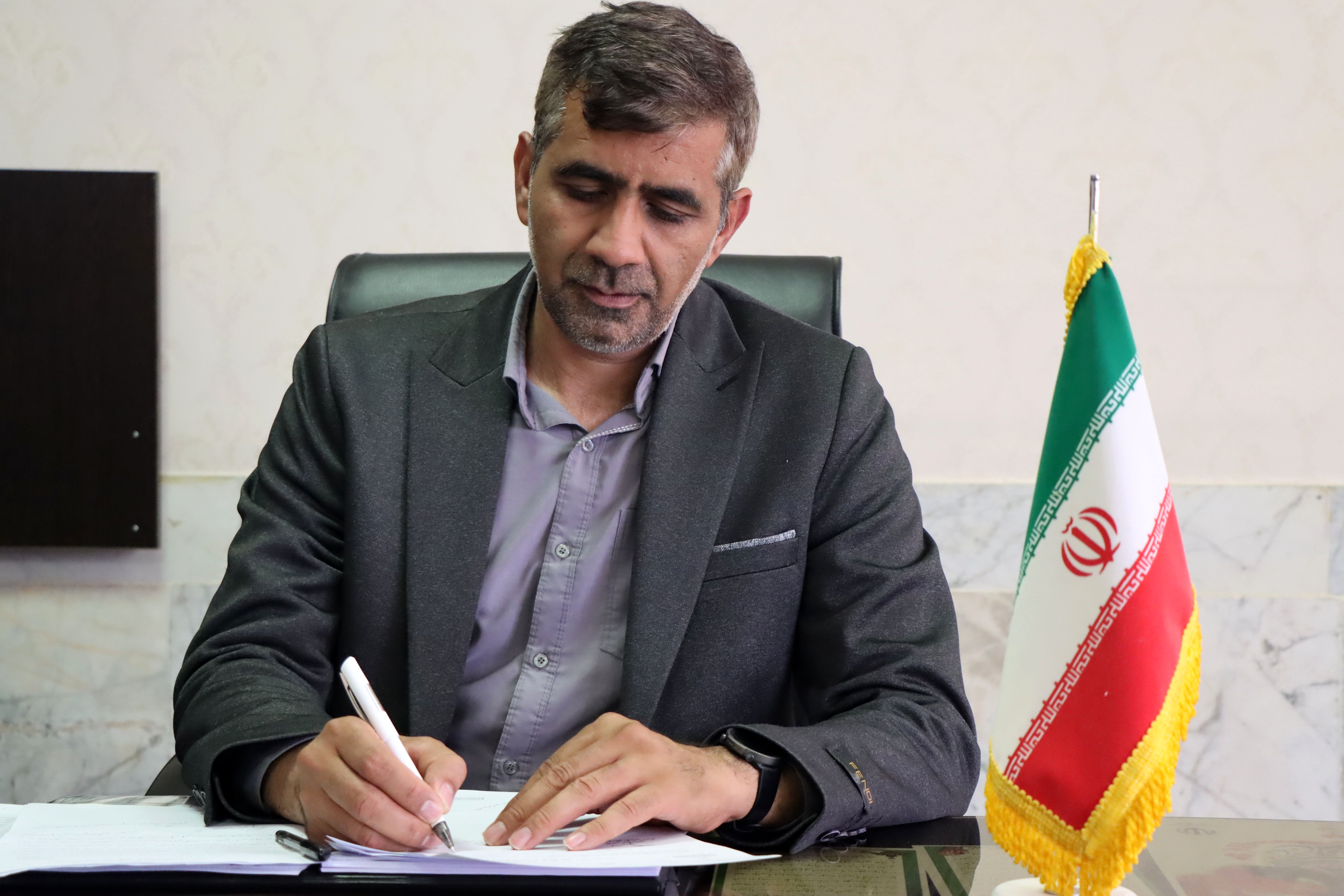 معلمان، بنیان‌گذاران آینده‌ای درخشان هستند