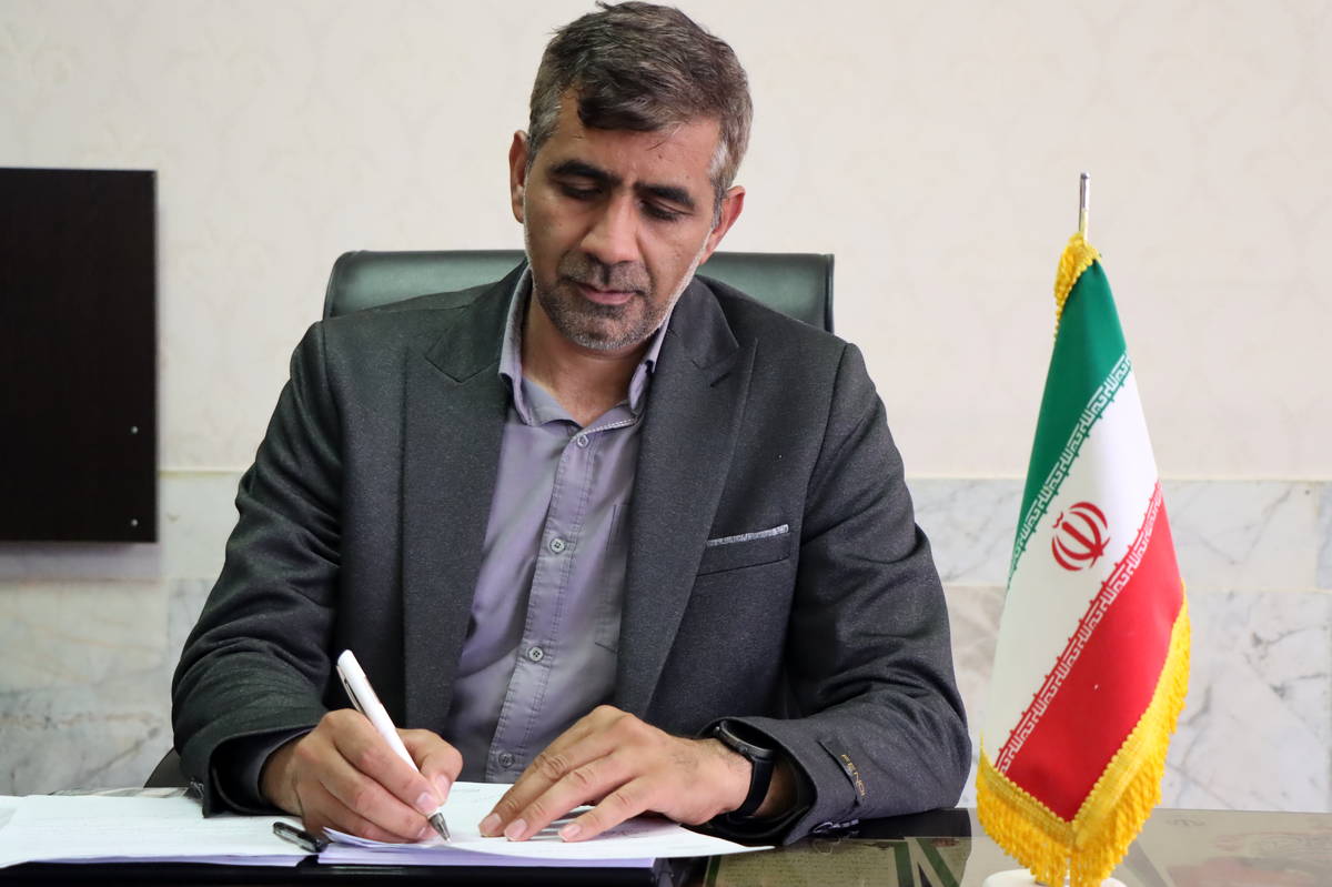 معلمان، بنیانگذاران آیندهای درخشان هستند
