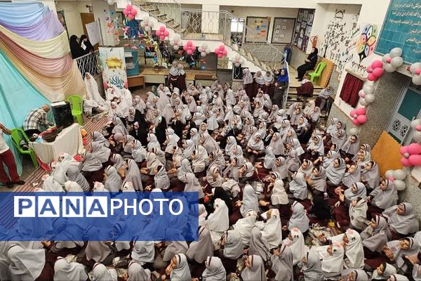 برگزاری جشن میلاد امام رضا علیه السلام در دبستان شاهد ام البنین (س) ناحیه دو شهرری 