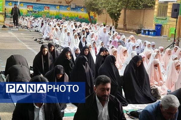 روز معنویت در مدرسه محدثه شاهد ورامین؛ از نماز باران تا زنگ عتبات عالیات