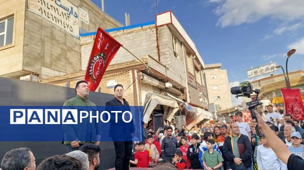 ملکان در پرتو هنر و معنویت؛ جشن میلاد امام رضا (ع) در بازار نوسازی شده