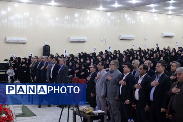 مراسم تجلیل از دانش‌آموزان برتر و پذیرفته شدگان کنکور 1404 در اندیمشک