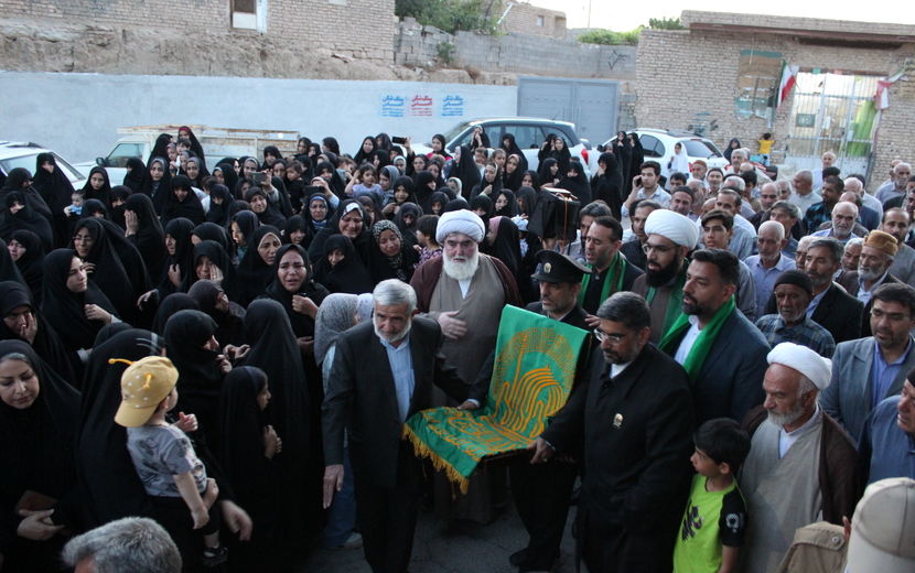 حضور کاروان آستان خورشید در شهر درق