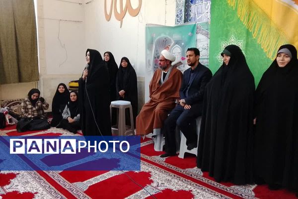 بازدید مسئولان آموزش‌ و پرورش از اعتکاف دختران در مسجد الزهرا(س) قیامدشت