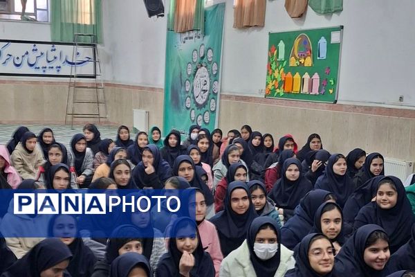 در سوگ مادرِ وفا