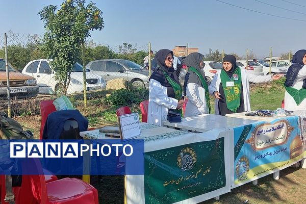 همایش پیاده‌روی در روستای کروا قائمشهر