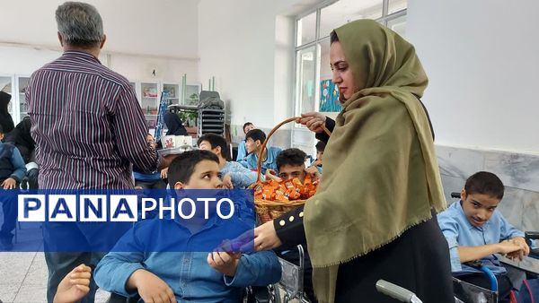 زیارت عاشورا در دبستان کوشا مشهد