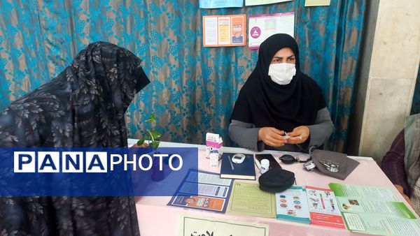 برگزاری «میز خدمت ویژه بانوان» به مناسبت میلاد حضرت فاطمه زهرا (س) در فیروزان