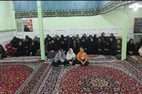 آیین سوگواری حضرت فاطمه(س) در روستای کمک سفلی،شهرستان اسدآباد برگزار شد. 