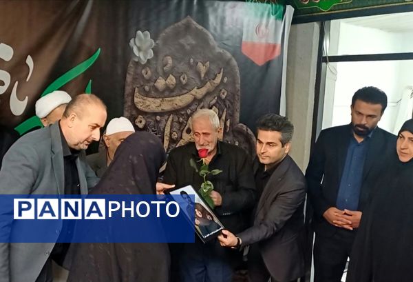 اشک و افتخار در شهرداری خشکبیجار؛ آیین ویژه دهه فاطمیه برای مادران شهدا