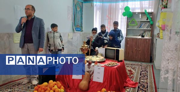 جشن یلدا و شور و نشاط در مدرسه فرهنگ شهیدان تهامی خلیل آباد