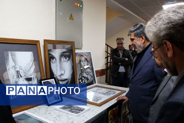 مراسم افتتاح هنرستان دخترانه ۱۸ کلاسه ربیعی در بروجرد 