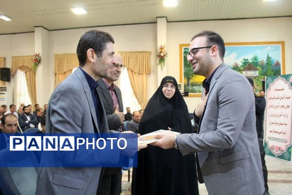 نمایشگاه دستاوردهای معاونت آموزش ابتدایی آموزش و پرورش مازندران 